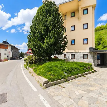 Apartamento Hostdomus - Pietra Luna House *